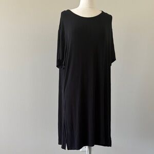 Black Women's Shift Dress - Classic Crew Neck